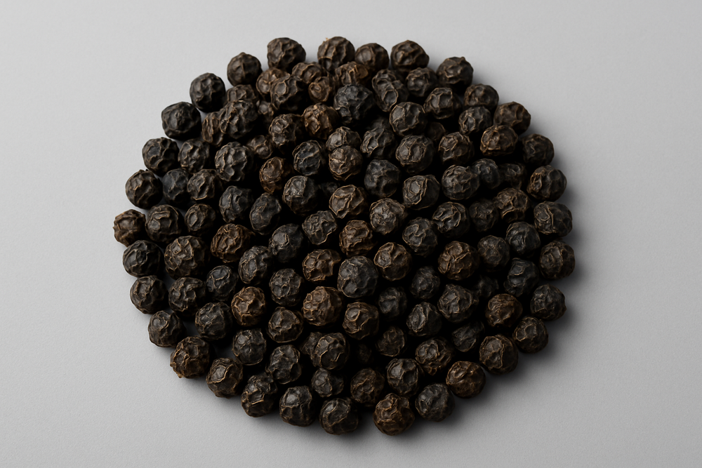 <p><strong>EKSTRAKT Z OWOCÓW PIEPRZU CZARNEGO (</strong><em><strong>PIPER NIGRUM</strong></em><strong>) BIOPERINE</strong></p>